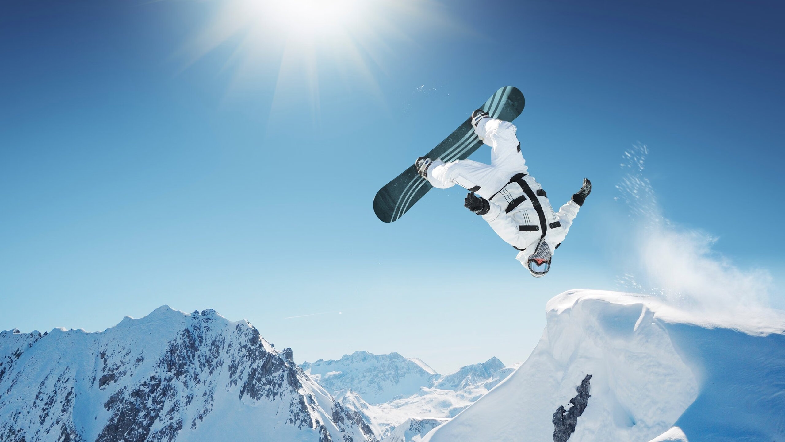 英超激烈争夺：比赛场场精彩绝伦！，英超比赛集锦